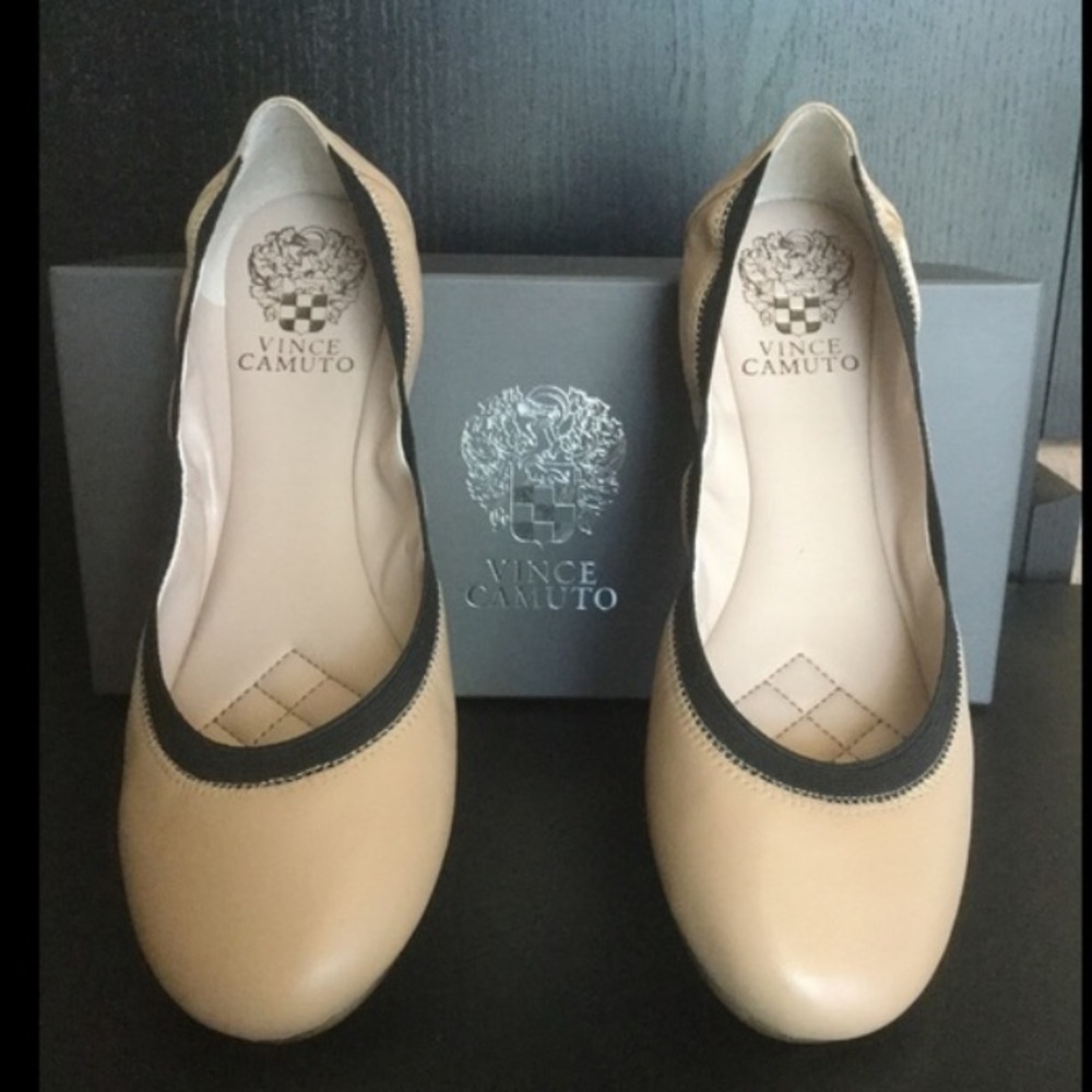 NIB leather Vince Camuto nude ballet flats - Picture 3 of 6